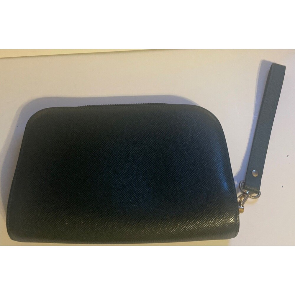 Louis Vuitton Taiga Green Second Bag